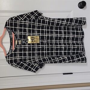80 Park Black And White Top 2X NWT